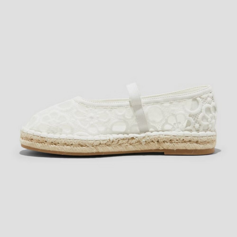 Celia Floral Lace Mary Jane Espadrille Flat with Memory Foam - Universal Thread - Picture 2 of 8
